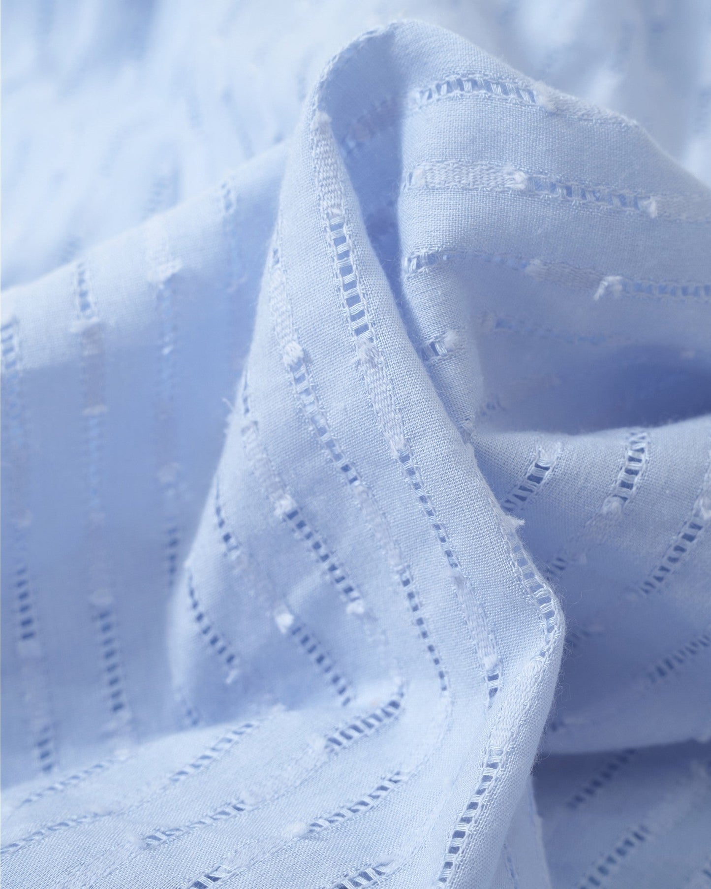 Lara™ | Jurk met V-hals en mouwen met ruches